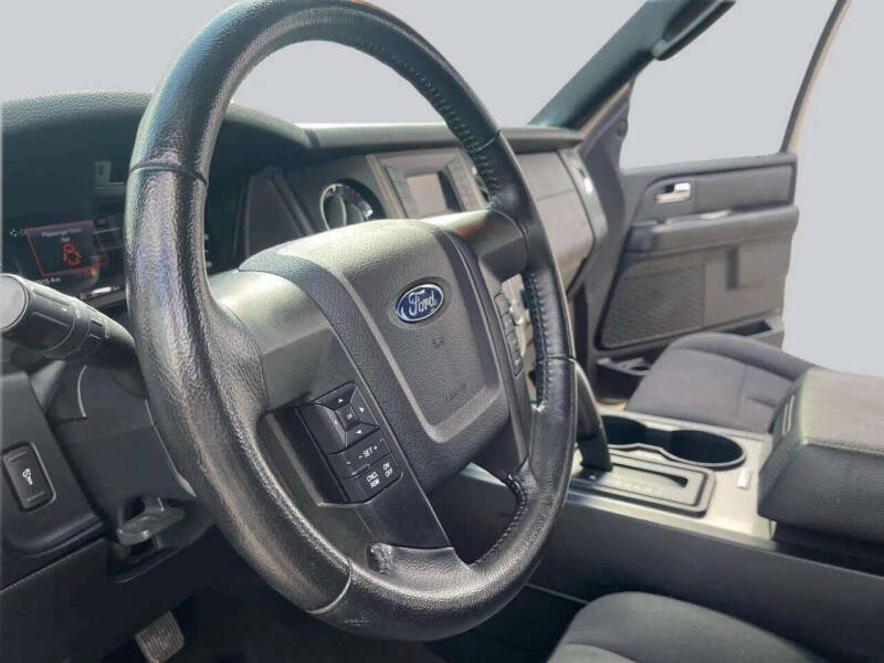 2017 Ford Expedition XL Fleet
