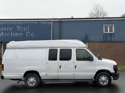 2010 Ford E-Series E-350 SD XLT