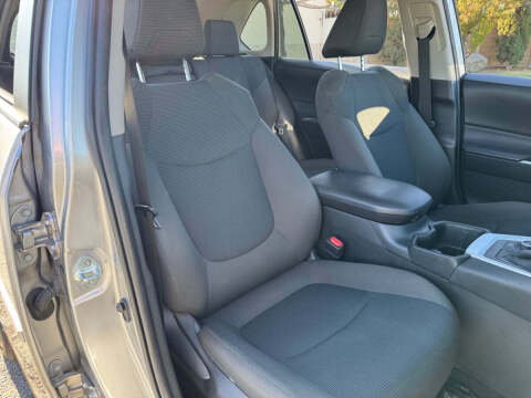 2023 Toyota RAV4 Hybrid LE