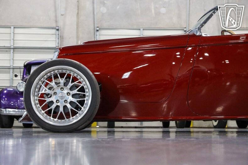 1933 Ford Roadster