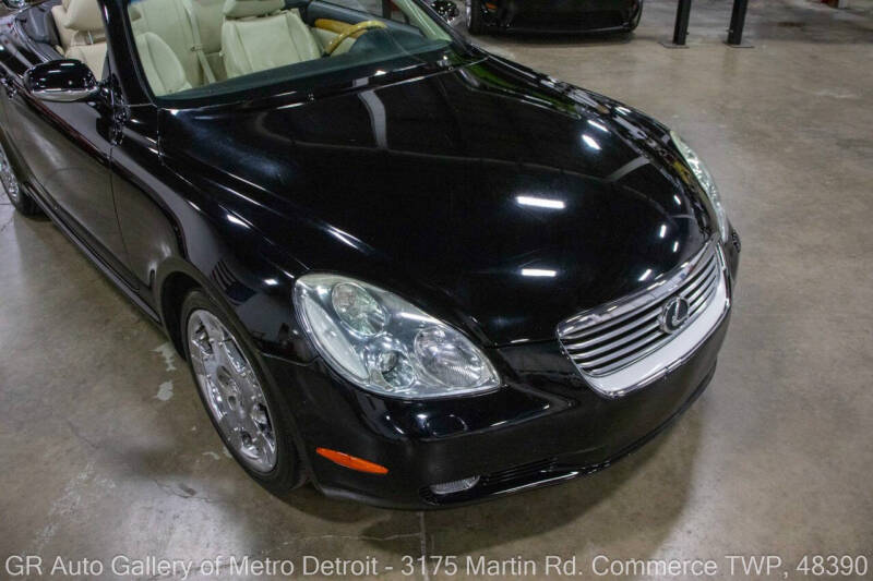 2004 Lexus SC 430