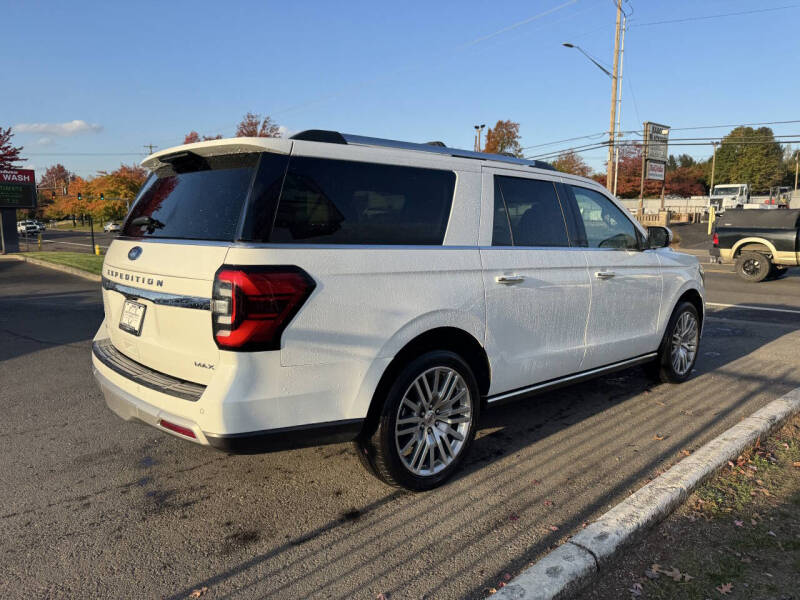 2024 Ford Expedition MAX MAX Limited photo 4