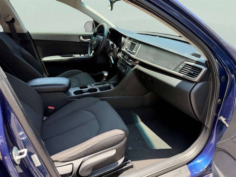 2017 Kia Optima LX