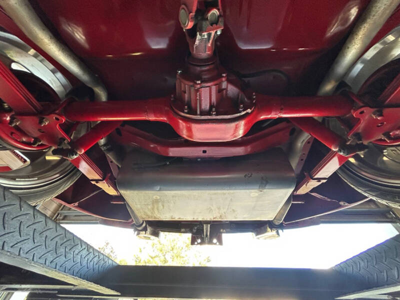 1947 Ford Super Deluxe