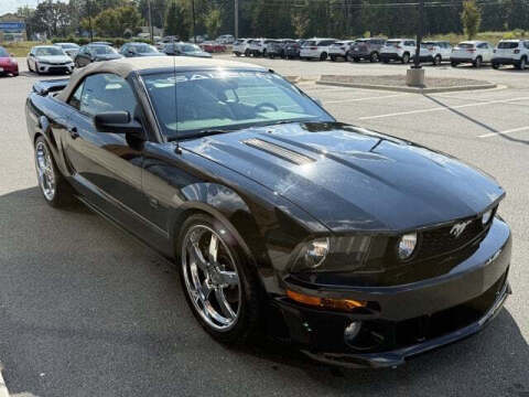 2005 Ford Mustang GT Deluxe