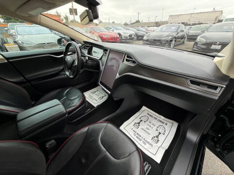 2013 Tesla Model S