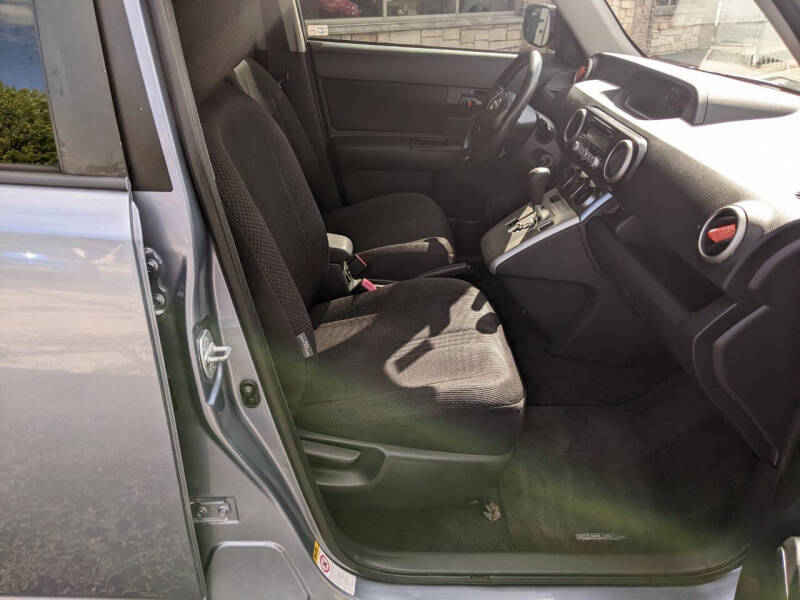 2009 Scion xB