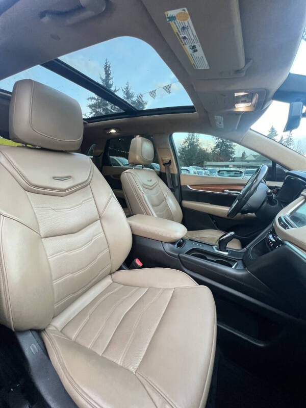 2017 Cadillac XT5 Platinum