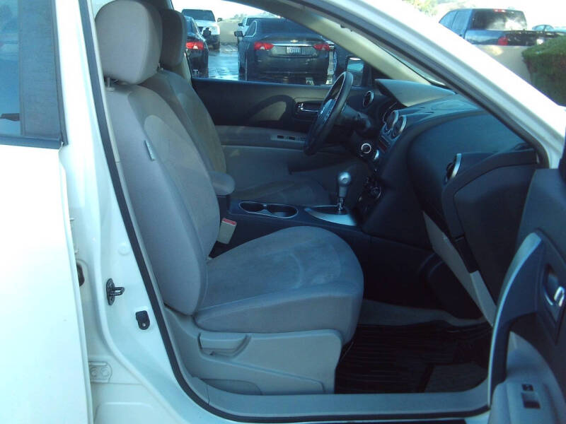 2011 Nissan Rogue S Krom