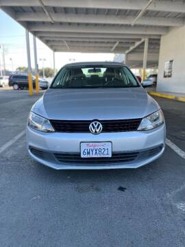 2012 Volkswagen Jetta for sale at Auto Outlet Sac LLC in Sacramento CA