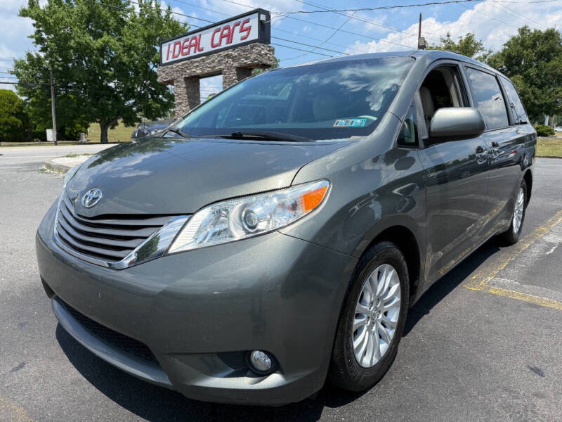 2012 Toyota Sienna XLE 8-Passenger