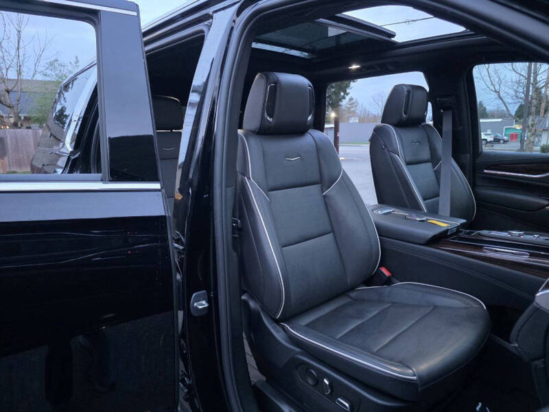 2023 Cadillac Escalade Premium Luxury