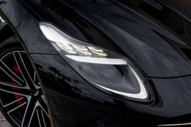 2024 Aston Martin DB12 V8