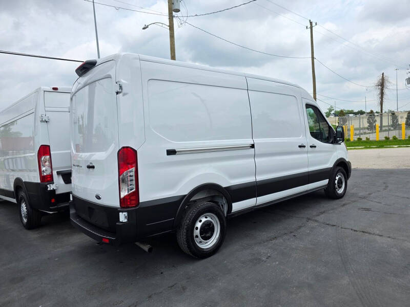 2025 Ford Transit 250
