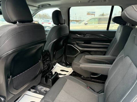 2021 Jeep Grand Cherokee L Laredo