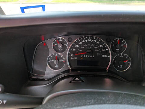 2023 Chevrolet Express 2500