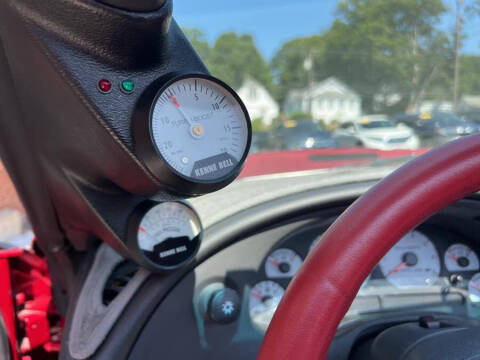 2004 Ford Mustang GT Deluxe