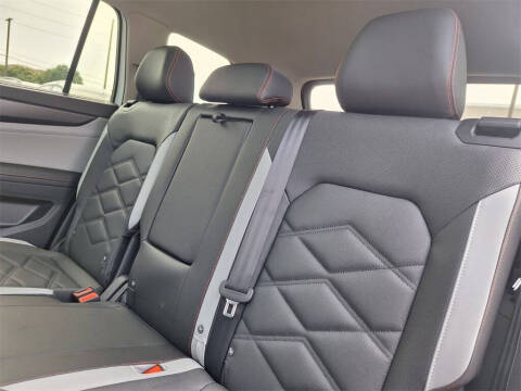 2025 Volkswagen Atlas Peak Edition 4Motion