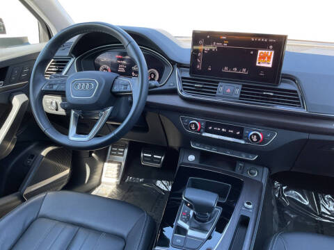 2023 Audi Q5 quattro Premium Plus 40 TFSI