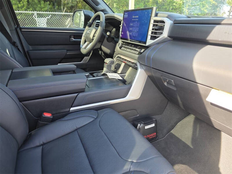 2025 Toyota Tundra Platinum HV