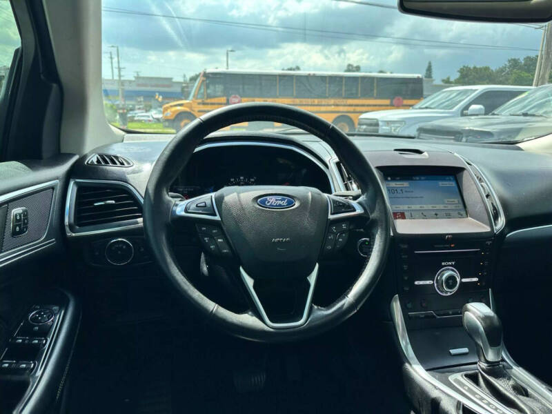 2018 Ford Edge Titanium