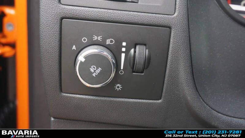 2014 Dodge Challenger R/T Plus