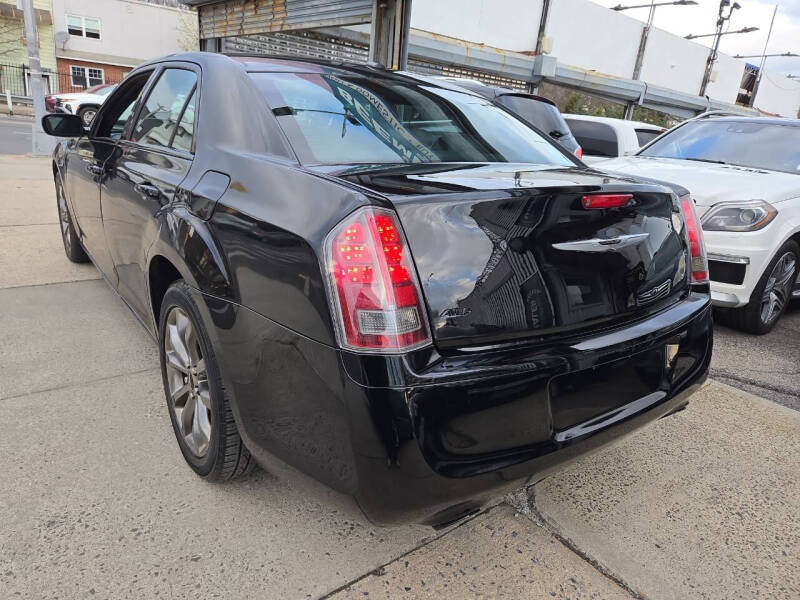 2014 Chrysler 300 S