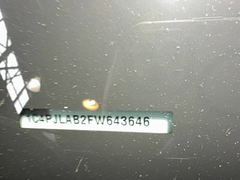 2015 Jeep Cherokee Sport