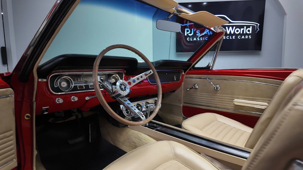 1965 Ford Mustang 43