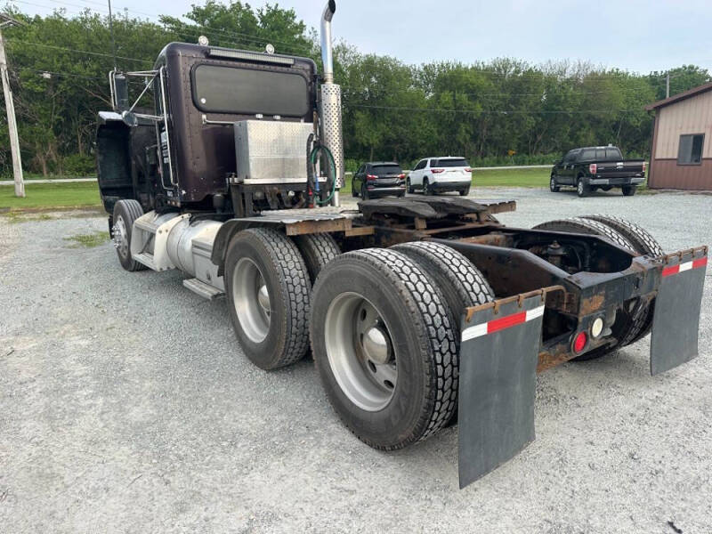 1996 Peterbilt 377