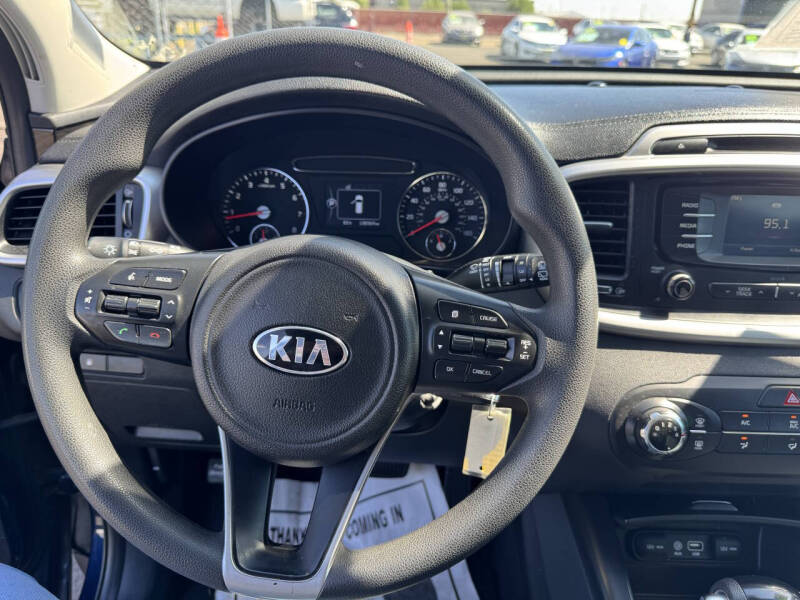2016 Kia Sorento LX V6