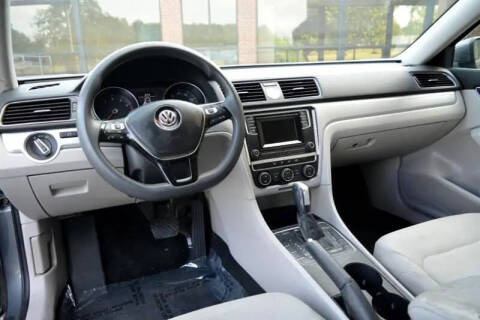 2016 Volkswagen Passat 1.8T S