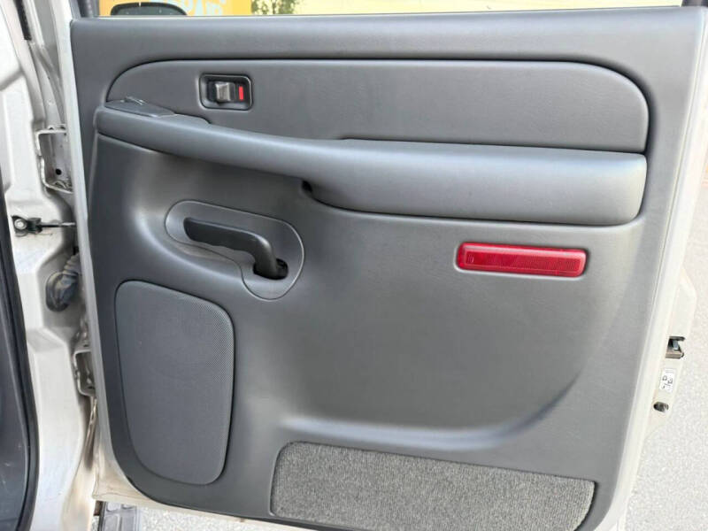2005 GMC Sierra 2500HD