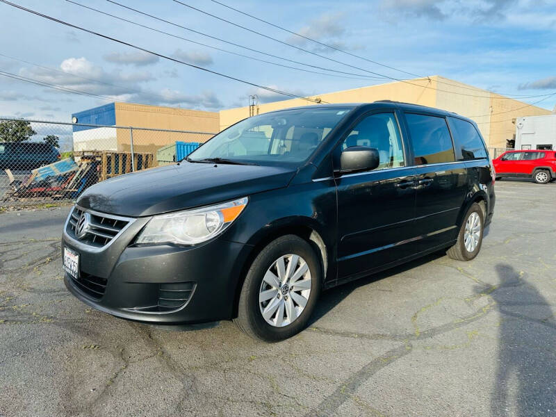 2012 minivans clearance for sale