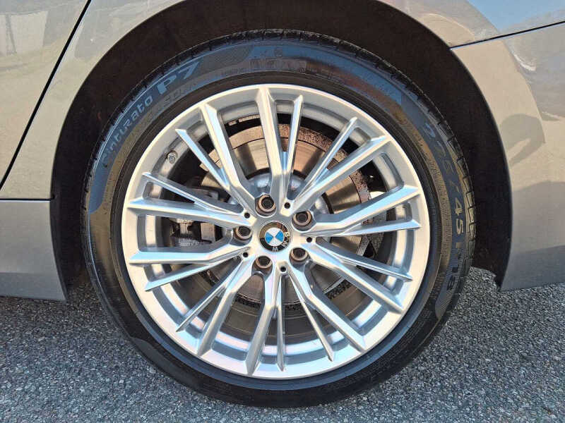 2023 BMW 3 Series 330i xDrive