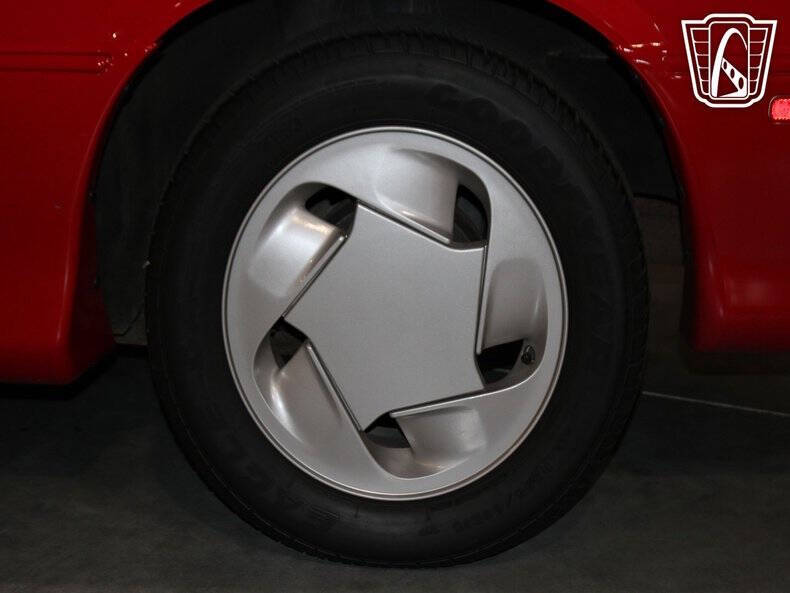 1993 Dodge Daytona ES