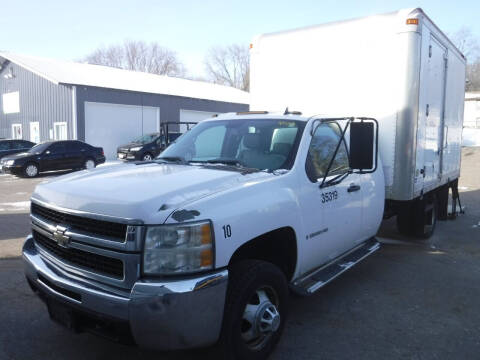 2009 Chevrolet Silverado 3500HD CC for sale at J & K Auto in Saint Bonifacius MN