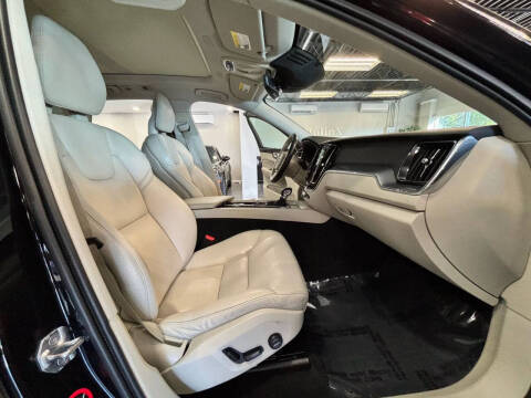 2019 Volvo XC60 T5 Momentum