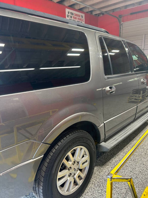 2011 Ford Expedition EL XLT