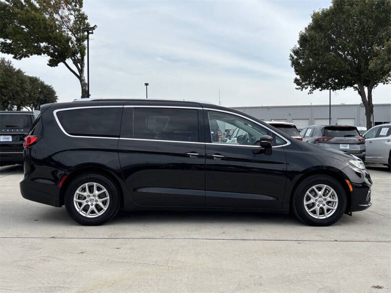 2021 Chrysler Pacifica Touring L