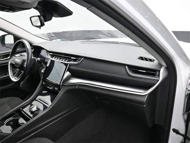 2022 Jeep Grand Cherokee L Laredo