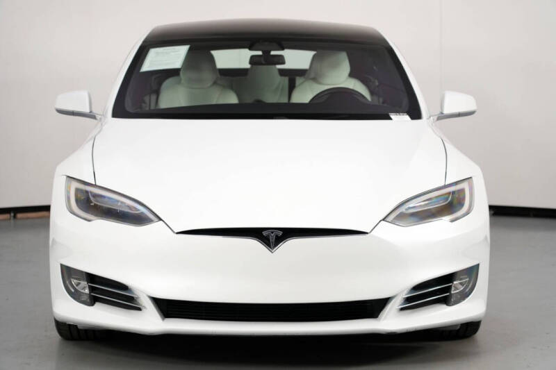 2017 Tesla Model S 90D