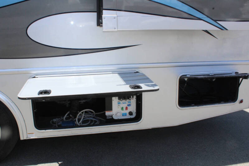 2021 NeXus RV Wraith 34W Cummins 300hp