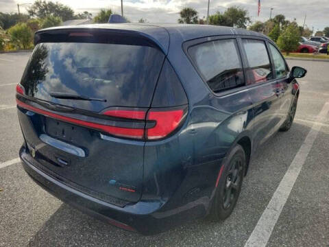 2022 Chrysler Pacifica Hybrid Limited