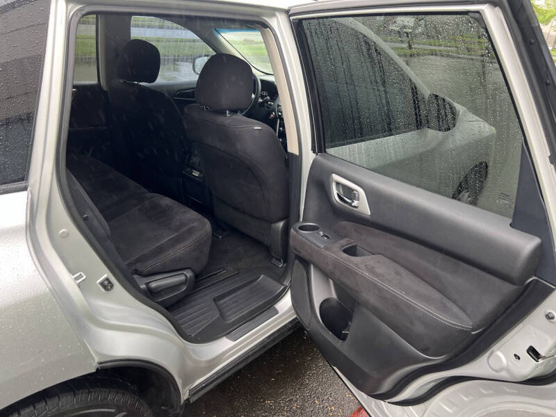 2014 Nissan Pathfinder SV
