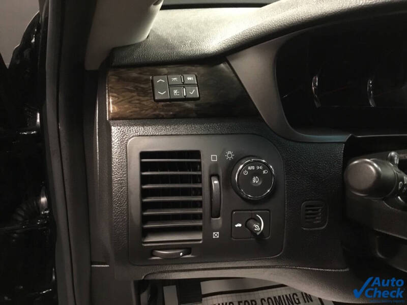 2011 Cadillac DTS Pro Coachbuilder Limo