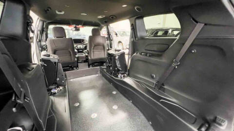 2024 Chrysler Pacifica Touring