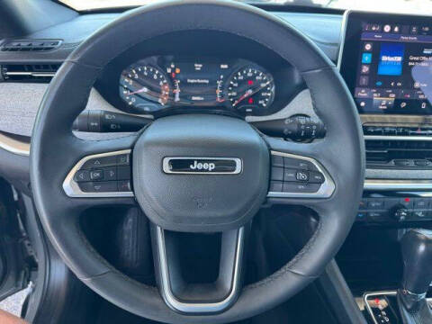 2023 Jeep Compass Latitude Lux