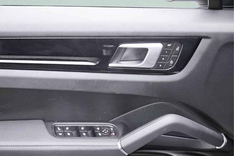 2022 Porsche Cayenne