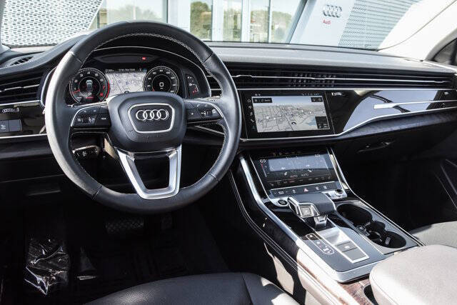 2023 Audi Q8 quattro Premium Plus 55 TFSI